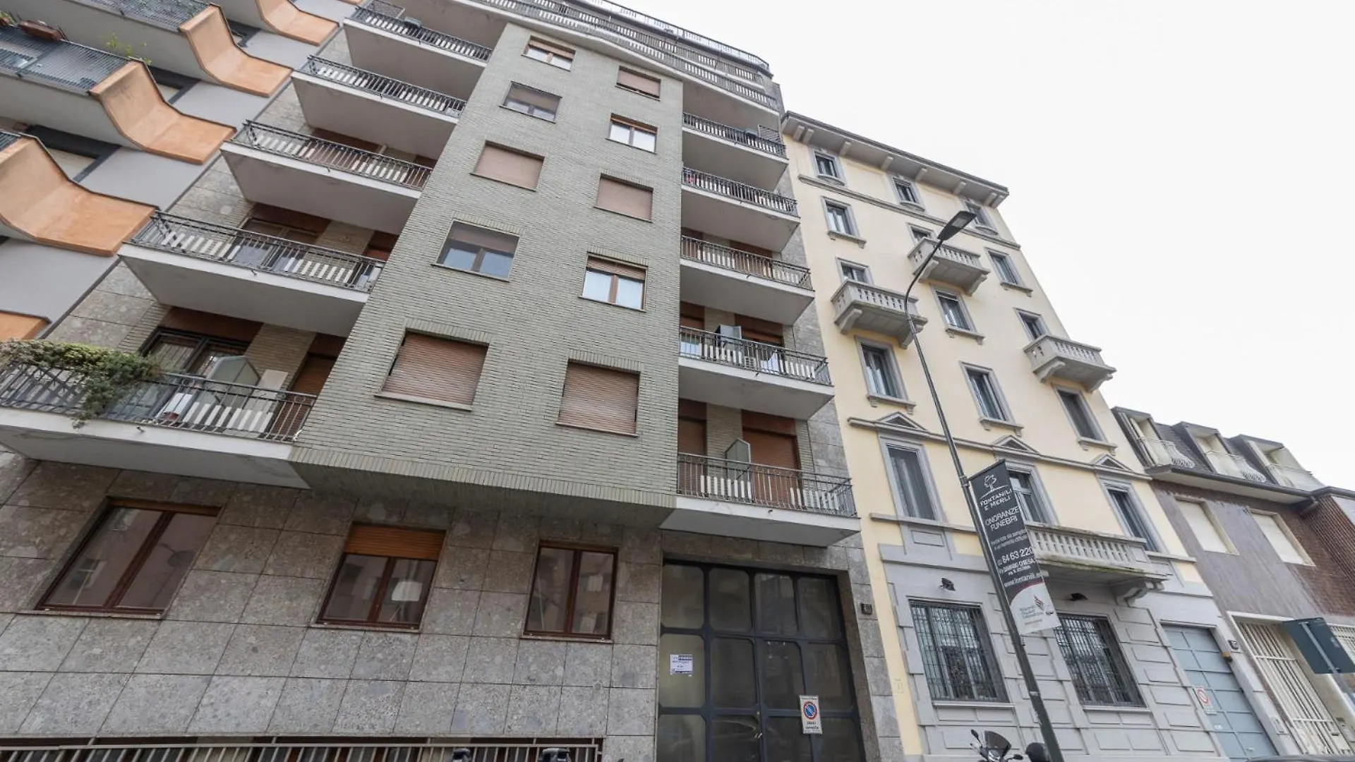 Modern And Comfortable Apartment In Cenisio Area Milan