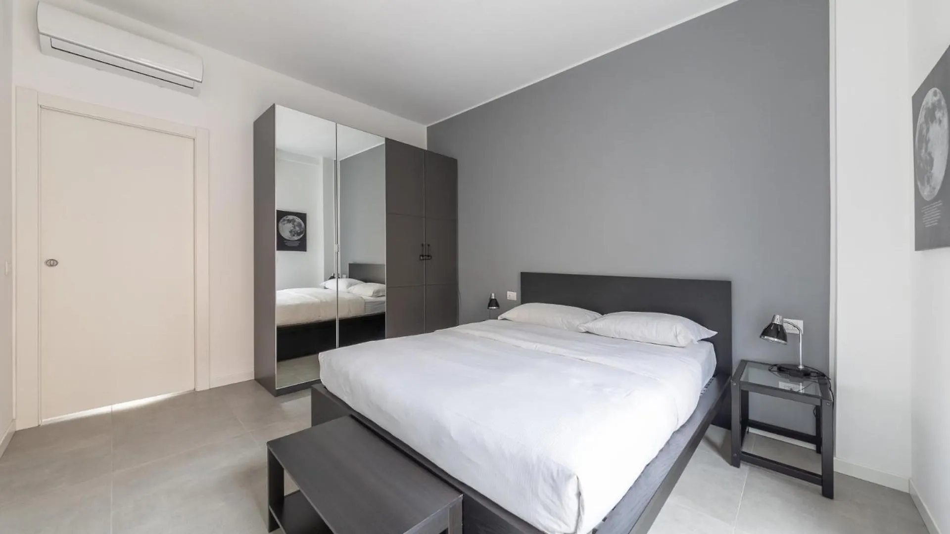 Modern And Comfortable Apartment In Cenisio Area Milan Italy